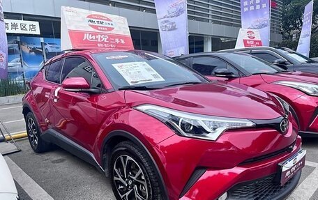 Toyota C-HR I рестайлинг, 2021 год, 1 990 000 рублей, 5 фотография