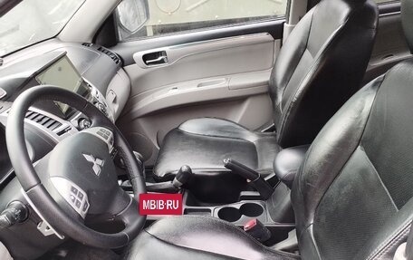 Mitsubishi Pajero Sport II рестайлинг, 2011 год, 1 499 999 рублей, 6 фотография