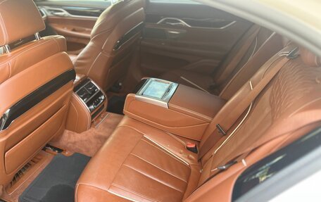 BMW 7 серия, 2016 год, 3 700 000 рублей, 9 фотография