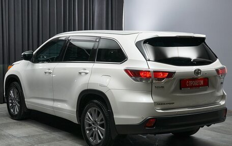 Toyota Highlander III, 2014 год, 3 197 000 рублей, 6 фотография