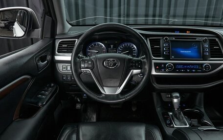 Toyota Highlander III, 2014 год, 3 197 000 рублей, 8 фотография