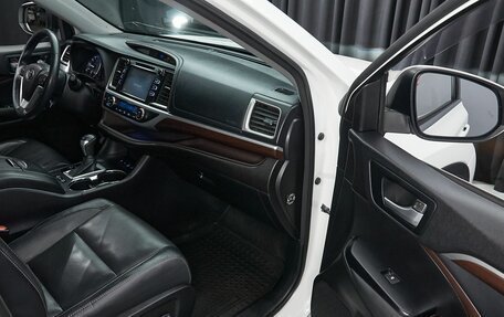 Toyota Highlander III, 2014 год, 3 197 000 рублей, 17 фотография