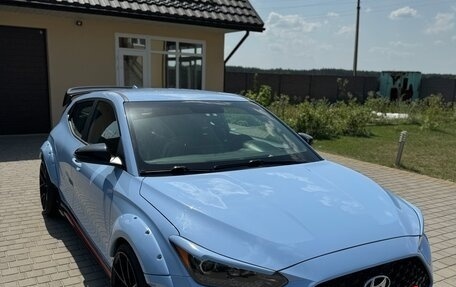 Hyundai Veloster II, 2019 год, 2 150 000 рублей, 2 фотография
