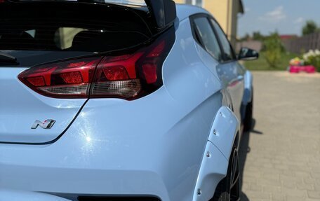 Hyundai Veloster II, 2019 год, 2 150 000 рублей, 12 фотография