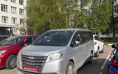 Toyota Noah III, 2014 год, 2 000 000 рублей, 1 фотография