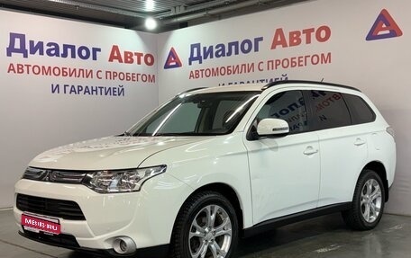 Mitsubishi Outlander III рестайлинг 3, 2012 год, 1 457 000 рублей, 1 фотография