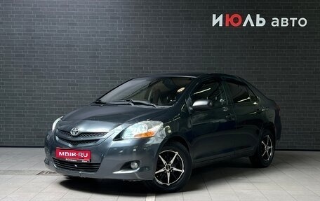 Toyota Yaris III рестайлинг, 2007 год, 730 000 рублей, 1 фотография