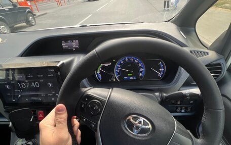 Toyota Noah III, 2014 год, 2 000 000 рублей, 3 фотография