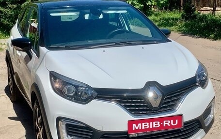 Renault Kaptur I рестайлинг, 2019 год, 1 450 000 рублей, 1 фотография