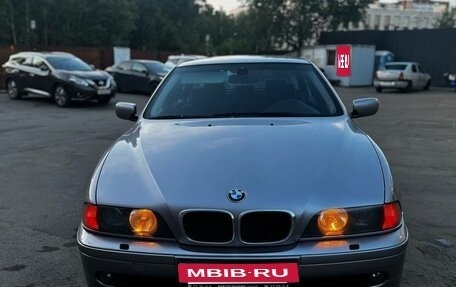 BMW 5 серия, 2000 год, 550 000 рублей, 1 фотография