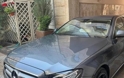 Mercedes-Benz E-Класс, 2018 год, 3 900 000 рублей, 1 фотография