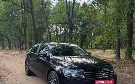 Volkswagen Passat B7, 2013 год, 1 060 000 рублей, 3 фотография