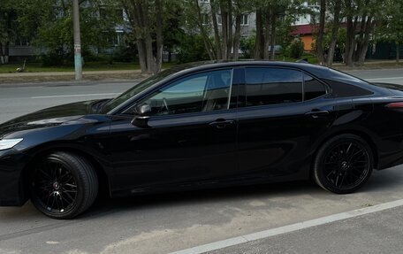 Toyota Camry, 2020 год, 3 150 000 рублей, 2 фотография