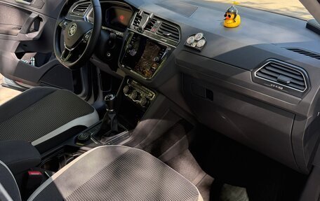 Volkswagen Tiguan II, 2019 год, 3 000 000 рублей, 11 фотография