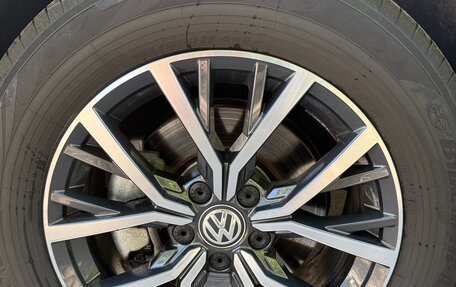 Volkswagen Tiguan II, 2019 год, 3 000 000 рублей, 14 фотография