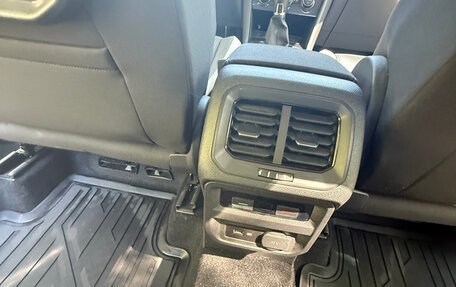 Volkswagen Tiguan II, 2019 год, 3 000 000 рублей, 20 фотография