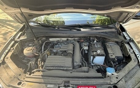 Volkswagen Tiguan II, 2019 год, 3 000 000 рублей, 19 фотография