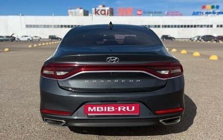 Hyundai Grandeur, 2019 год, 2 299 000 рублей, 5 фотография