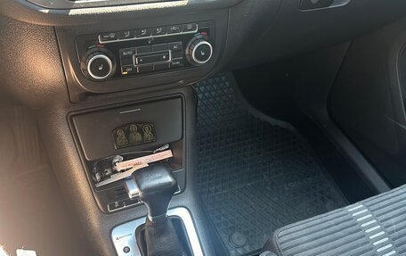 Volkswagen Tiguan I, 2010 год, 760 000 рублей, 13 фотография