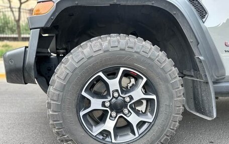 Jeep Wrangler, 2021 год, 4 500 000 рублей, 20 фотография