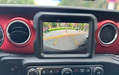 Jeep Wrangler, 2021 год, 4 500 000 рублей, 14 фотография