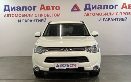 Mitsubishi Outlander III рестайлинг 3, 2012 год, 1 457 000 рублей, 2 фотография