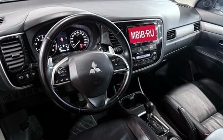 Mitsubishi Outlander III рестайлинг 3, 2012 год, 1 457 000 рублей, 5 фотография