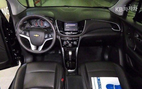 Chevrolet Trax, 2022 год, 1 400 000 рублей, 10 фотография