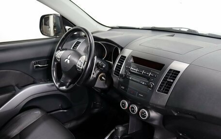 Mitsubishi Outlander III рестайлинг 3, 2008 год, 1 319 000 рублей, 10 фотография