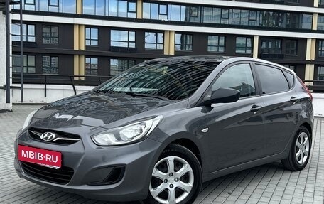 Hyundai Solaris II рестайлинг, 2011 год, 790 000 рублей, 1 фотография