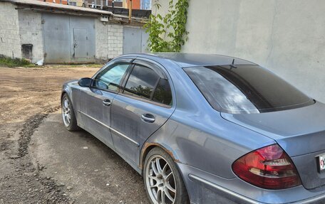 Mercedes-Benz E-Класс, 2003 год, 450 000 рублей, 4 фотография