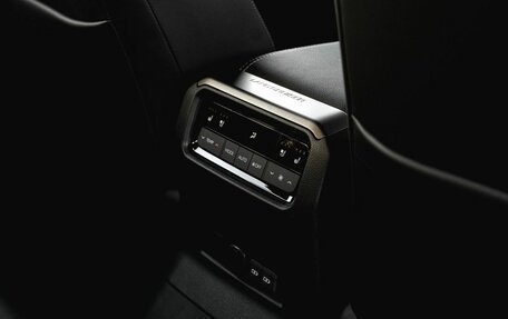 Toyota Land Cruiser Prado, 2024 год, 12 250 000 рублей, 11 фотография