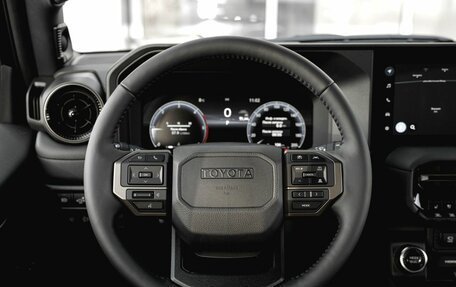 Toyota Land Cruiser Prado, 2024 год, 12 250 000 рублей, 22 фотография