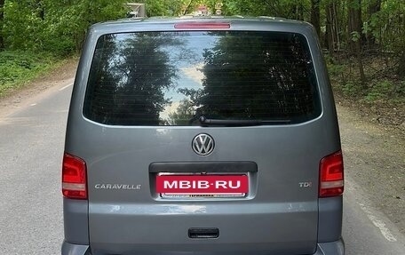 Volkswagen Caravelle T5, 2012 год, 1 665 000 рублей, 5 фотография