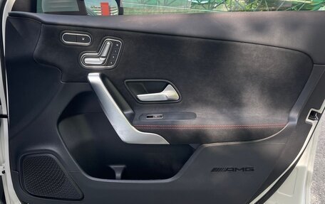 Mercedes-Benz A-Класс AMG, 2021 год, 4 950 000 рублей, 13 фотография
