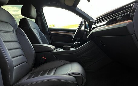 Volkswagen Touareg III, 2019 год, 5 299 000 рублей, 12 фотография