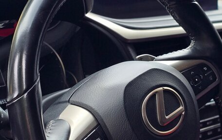Lexus RX IV рестайлинг, 2019 год, 4 850 000 рублей, 9 фотография