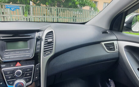 Hyundai i30 II рестайлинг, 2012 год, 1 000 000 рублей, 18 фотография
