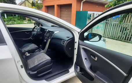Hyundai i30 II рестайлинг, 2012 год, 1 000 000 рублей, 15 фотография