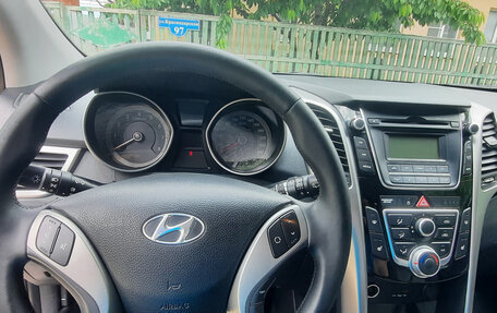 Hyundai i30 II рестайлинг, 2012 год, 1 000 000 рублей, 11 фотография