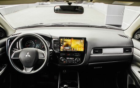 Mitsubishi Outlander III рестайлинг 3, 2012 год, 1 250 000 рублей, 14 фотография