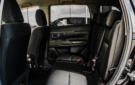 Mitsubishi Outlander III рестайлинг 3, 2012 год, 1 250 000 рублей, 13 фотография