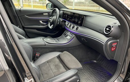 Mercedes-Benz E-Класс, 2021 год, 4 250 000 рублей, 10 фотография