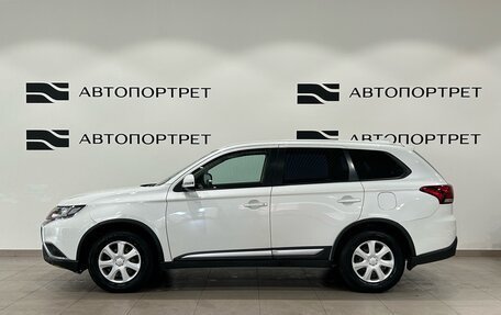 Mitsubishi Outlander III рестайлинг 3, 2019 год, 1 699 000 рублей, 2 фотография