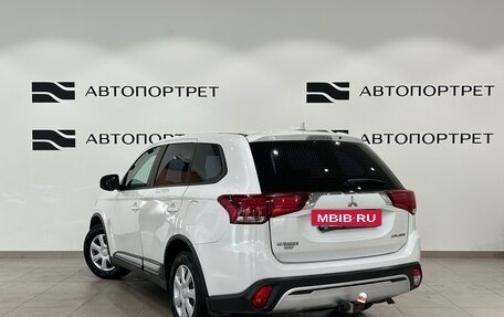 Mitsubishi Outlander III рестайлинг 3, 2019 год, 1 699 000 рублей, 3 фотография