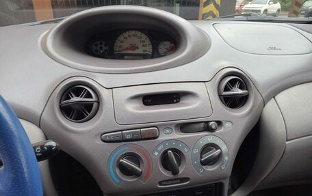 Toyota Echo, 2000 год, 320 000 рублей, 4 фотография