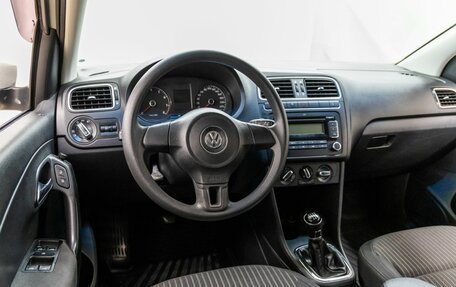 Volkswagen Polo VI (EU Market), 2011 год, 788 000 рублей, 14 фотография