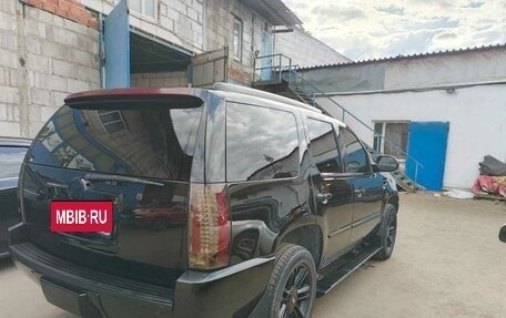 Cadillac Escalade III, 2008 год, 1 380 000 рублей, 4 фотография