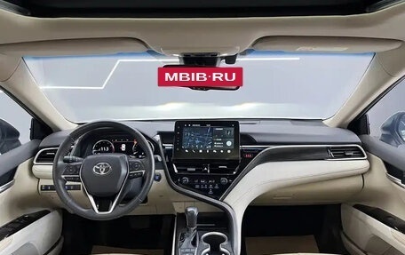 Toyota Camry, 2021 год, 2 492 813 рублей, 10 фотография