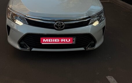 Toyota Camry, 2016 год, 2 800 000 рублей, 2 фотография